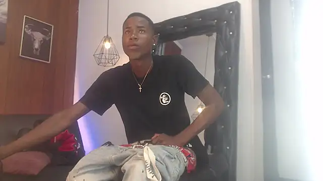 chriss ath online show from April 8, 2026, 1:33 pm