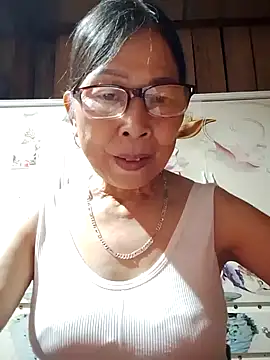 Snapshot of Sky-rain98 chatting on May 11, 2026, 2:45 pm Sky-rain98 online show from May 11, 2026, 2:45 pm