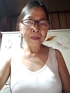Snapshot of Sky-rain98 chatting on May 20, 2026, 2:34 pm Sky-rain98 online show from May 20, 2026, 2:34 pm
