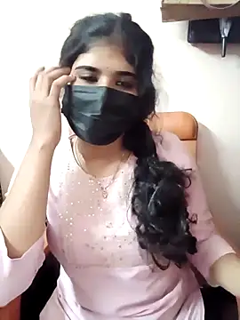Sunitha28 online show from May 13, 2026, 2:25 pm