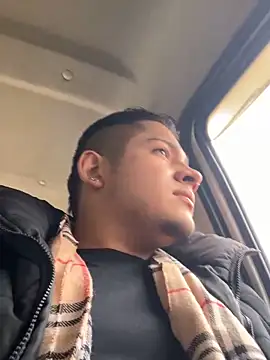 OliverTabordaa online show from March 22, 2026, 7:39 pm