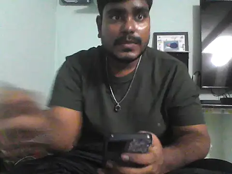Snapshot of Foxboy65 chatting on May 17, 2026, 6:48 pm Foxboy65 online show from May 17, 2026, 6:48 pm