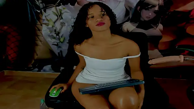 sexylatinawhithabigass online show from March 5, 2026, 3:08 pm