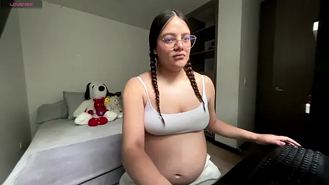 Sarahhh 0 online show from July 2, 2026, 6:36 pm