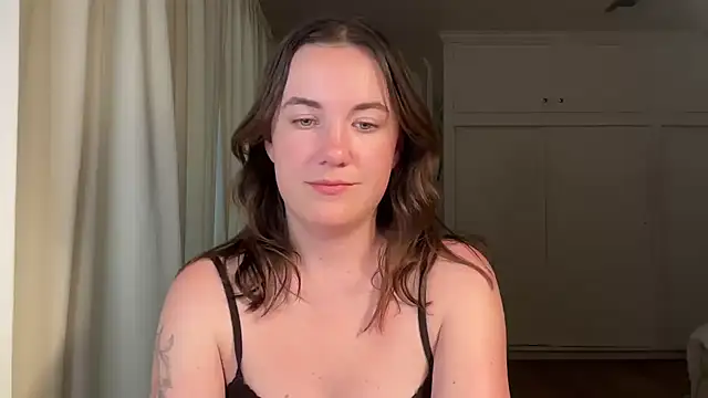 summerxo online show from May 27, 2026, 2:30 am