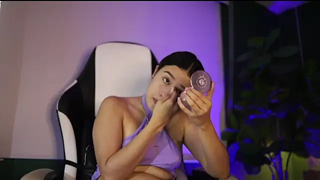 Snapshot of Danaa_Rousee_ chatting on July 1, 2026, 5:45 pm Danaa Rousee online show from July 1, 2026, 5:45 pm