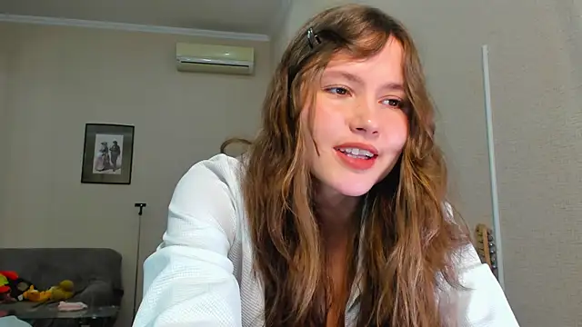 MaryannSofts online show from May 14, 2026, 1:29 pm