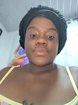 YourLiaa  online show from April 5, 2026, 11:35 pm