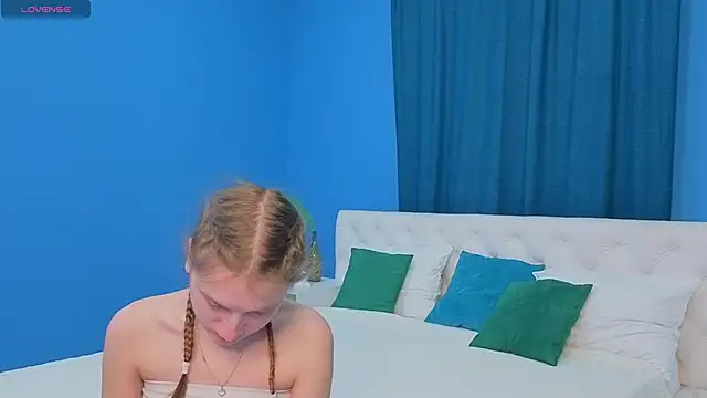 Xenia paradise online show from May 24, 2026, 12:26 am