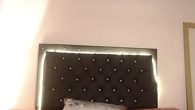 Snapshot of nayades_ricci chatting on July 9, 2026, 7:40 pm nayades ricci online show from July 9, 2026, 7:40 pm