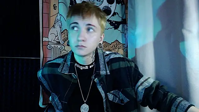 ray-taylorrr online show from March 13, 2026, 3:18 pm