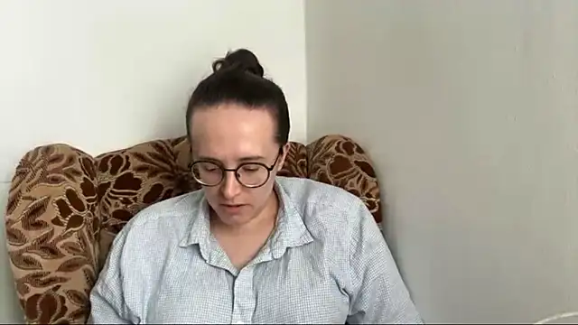 Snapshot of SofiaTease chatting on June 16, 2026, 2:30 pm SofiaTease online show from June 16, 2026, 2:30 pm