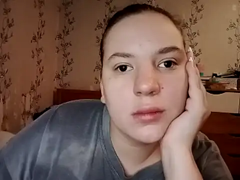 Snapshot of symmetryinvoid chatting on April 2, 2026, 10:02 am symmetryinvoid online show from April 2, 2026, 10:02 am