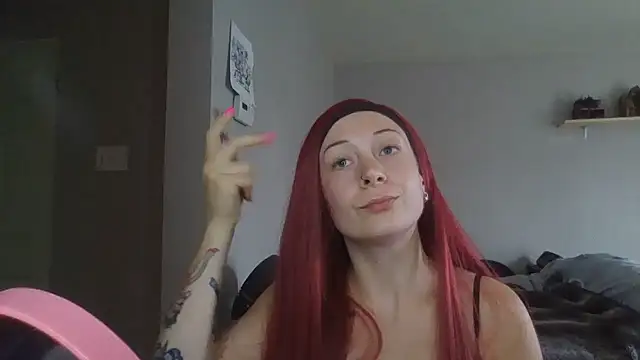 Snapshot of localdivinediva chatting on June 10, 2026, 4:39 pm localdivinediva online show from June 10, 2026, 4:39 pm