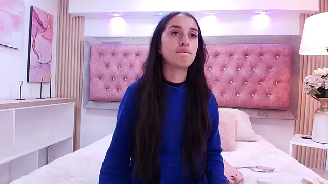 Shy Cherry  online show from April 7, 2026, 1:11 pm