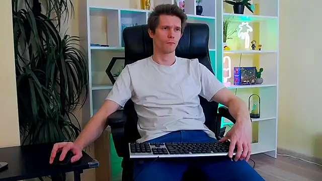 Eddie Baker online show from April 14, 2026, 7:53 pm