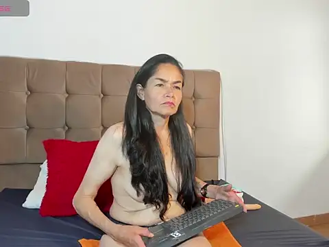 Liz Grettel online show from June 26, 2026, 6:45 pm