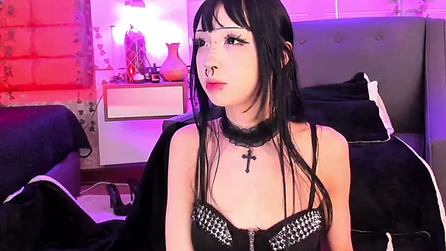 Snapshot of Vickmoon chatting on May 23, 2026, 8:02 pm Vickmoon online show from May 23, 2026, 8:02 pm