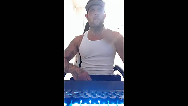 SecretsNextDoor online show from April 4, 2026, 9:40 am