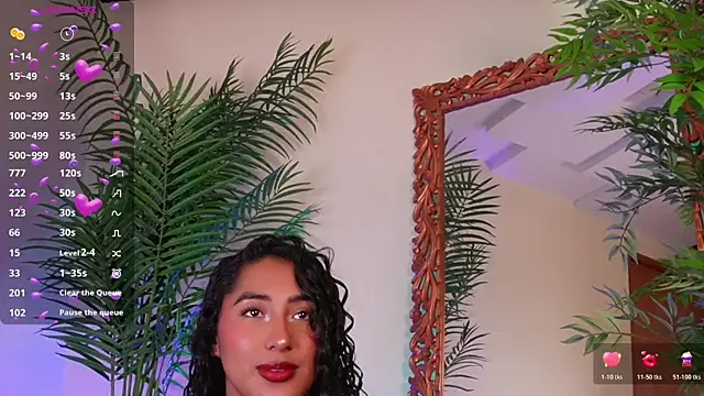 Snapshot of SoyJuliana_19 chatting on May 28, 2026, 12:35 pm SoyJuliana 19 online show from May 28, 2026, 12:35 pm