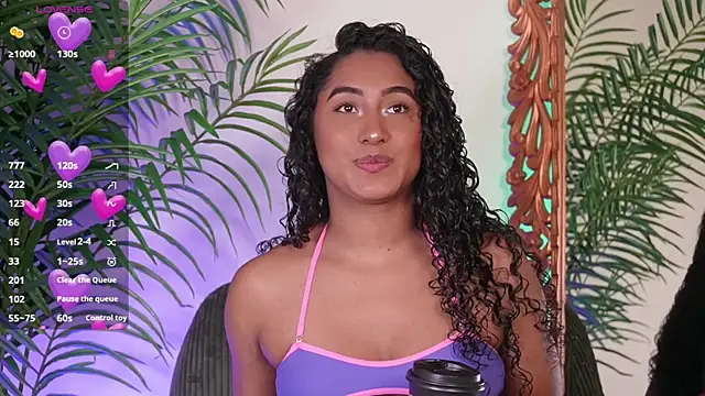 SoyJuliana 19 online show from July 19, 2026, 12:42 pm