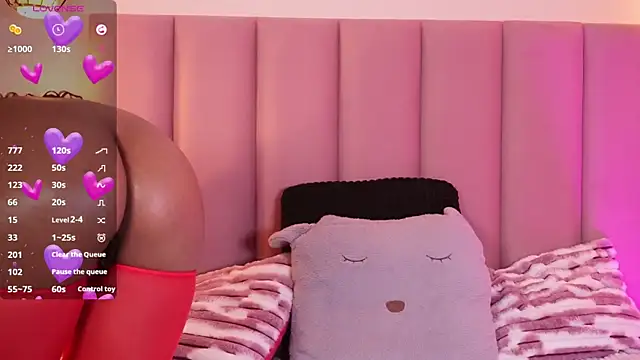 SoyJuliana 19 online show from July 21, 2026, 8:00 pm