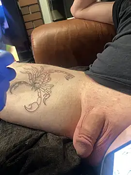 Snapshot of SALACIOUSTOPDOG chatting on March 24, 2026, 4:28 am SALACIOUSTOPDOG online show from March 24, 2026, 4:28 am