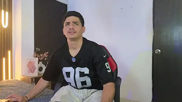 MrAdonis  online show from March 12, 2026, 7:31 pm