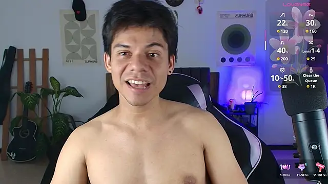 Snapshot of Kain_davee chatting on March 22, 2026, 1:42 am Kain davee online show from March 22, 2026, 1:42 am