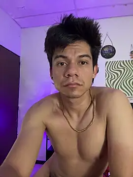 Snapshot of Kain_davee chatting on March 28, 2026, 9:58 pm Kain davee online show from March 28, 2026, 9:58 pm