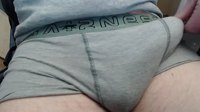 belle queue online show from April 20, 2026, 5:05 pm