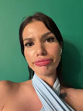 RaniaSnow online show from April 4, 2026, 6:27 pm