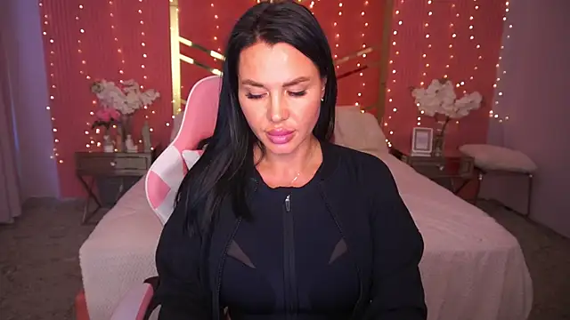 Casey Min online show from March 28, 2026, 2:27 pm