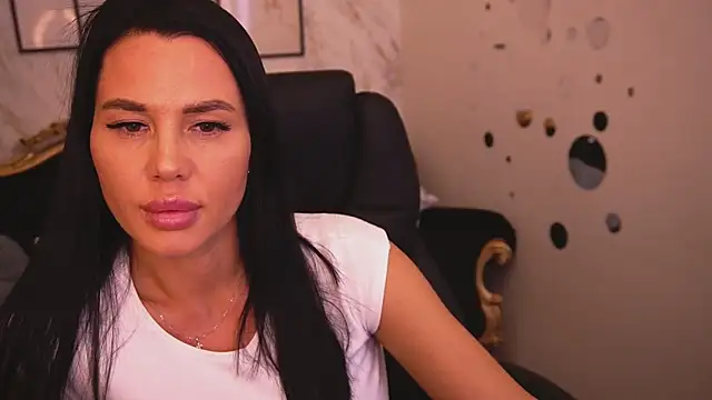 Casey Min online show from April 15, 2026, 1:40 pm