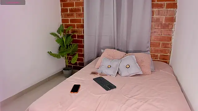 Snapshot of ashley_hills_ chatting on July 11, 2026, 2:14 am ashley hills online show from July 11, 2026, 2:14 am