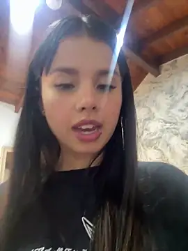 Tamara Ferrer online show from April 9, 2026, 11:04 am