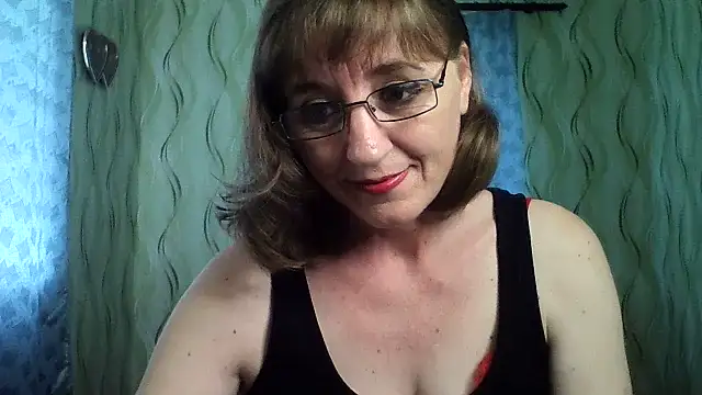 Snapshot of Alisaprice077 chatting on June 12, 2026, 9:52 am Alisaprice077 online show from June 12, 2026, 9:52 am