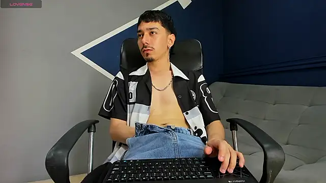 finn jackson online show from March 11, 2026, 7:31 pm