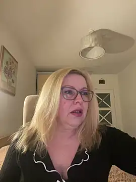 JanieLight53 online show from April 8, 2026, 7:14 pm