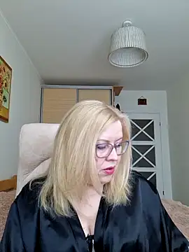 JanieLight53 online show from April 22, 2026, 1:12 pm