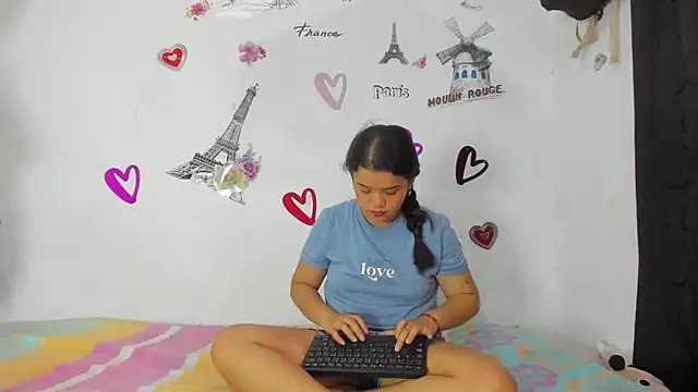 Katty-Rouse online show from March 26, 2026, 9:53 pm