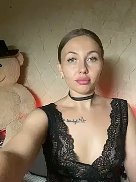 AngelEnigma online show from April 18, 2026, 10:21 pm