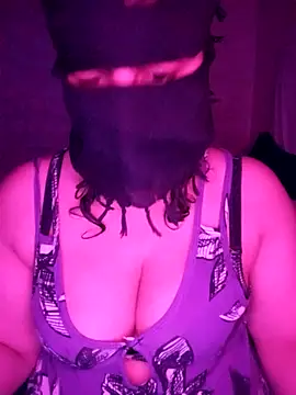 karamil69sxx online show from March 14, 2026, 10:04 pm