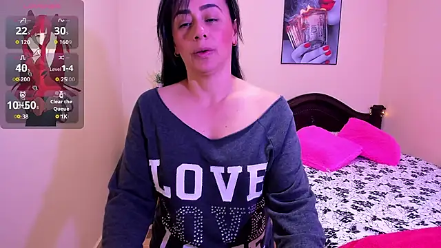 Snapshot of sara_florez12 chatting on June 4, 2026, 1:06 pm sara florez12 online show from June 4, 2026, 1:06 pm