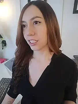 Snapshot of Fer_Luxx chatting on July 24, 2026, 11:30 am Fer Luxx online show from July 24, 2026, 11:30 am