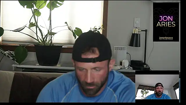 Snapshot of JonAriesxxx chatting on April 3, 2026, 7:23 pm JonAriesxxx online show from April 3, 2026, 7:23 pm