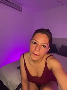 Snapshot of NatyBliss_gh chatting on August 6, 2026, 5:42 am NatyBliss gh online show from August 6, 2026, 5:42 am