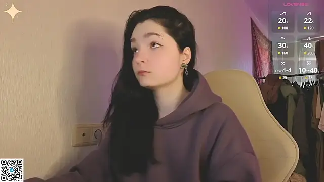 Snapshot of Luna_Moon13 chatting on May 15, 2026, 1:12 am Luna Moon13 online show from May 15, 2026, 1:12 am