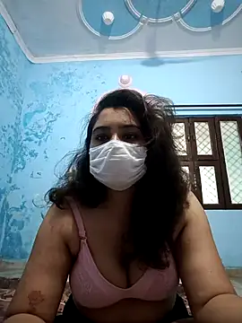 Snapshot of yourHaseena chatting on May 23, 2026, 11:14 am yourHaseena online show from May 23, 2026, 11:14 am
