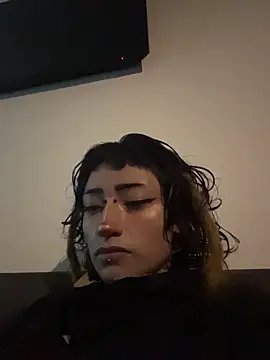 baby akuma online show from March 26, 2026, 3:12 am